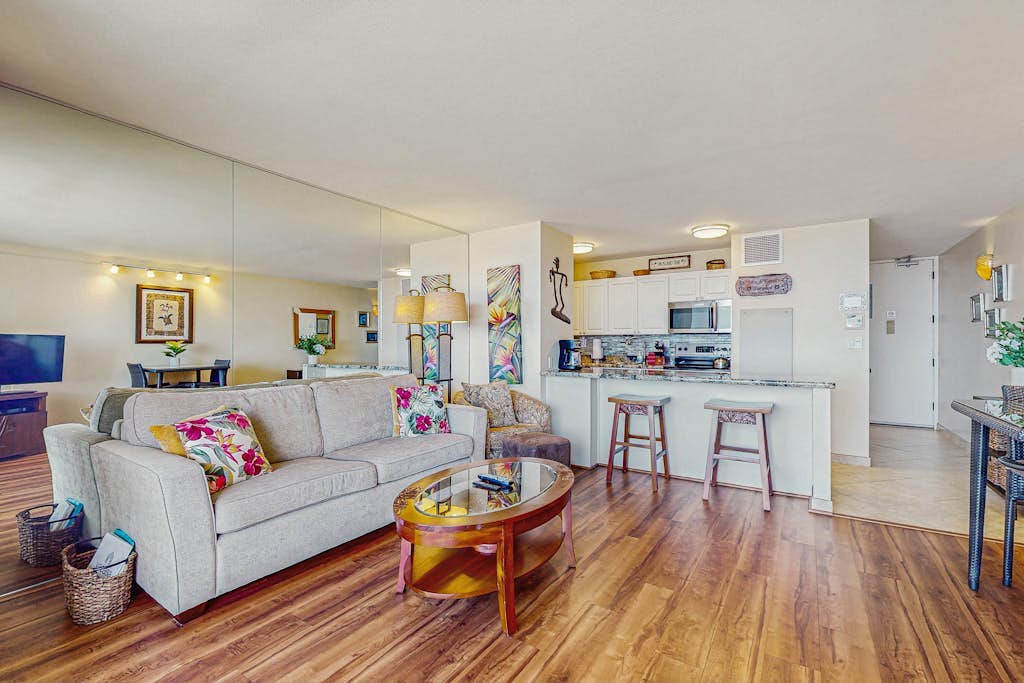 Sugar Beach Resort Condo w/ Shared Grill, Free WiFi-Surf, Bike, Golf, More