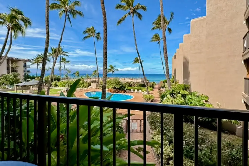 Hale Ono Loa 210