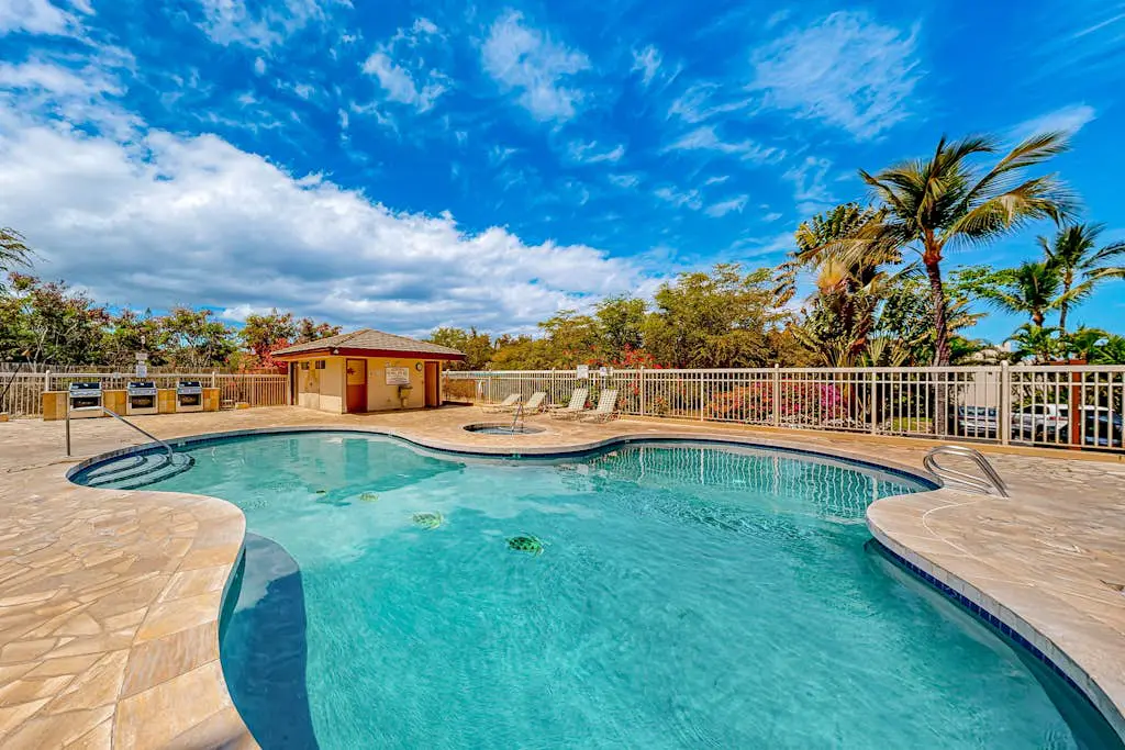 Maui Banyan H404