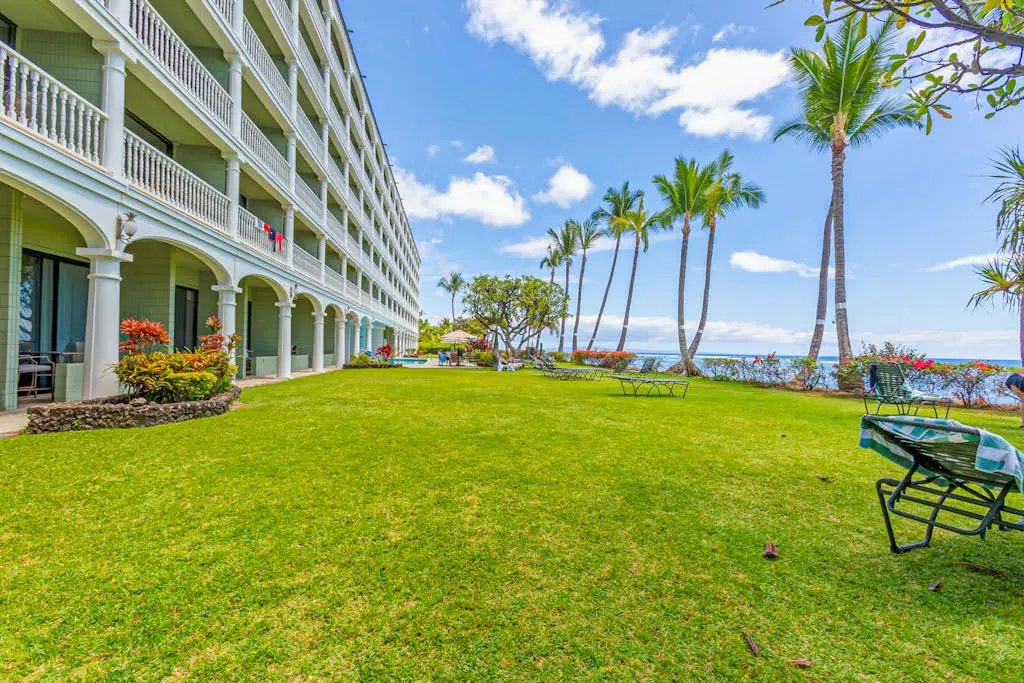 Lahaina Shores 202