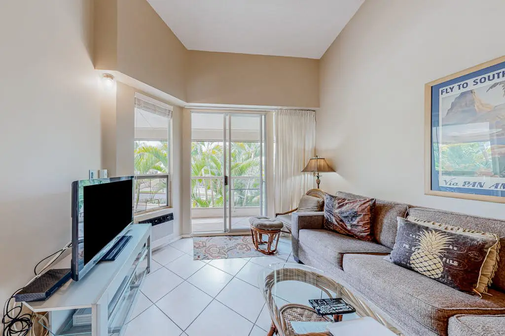Maui Banyan B204