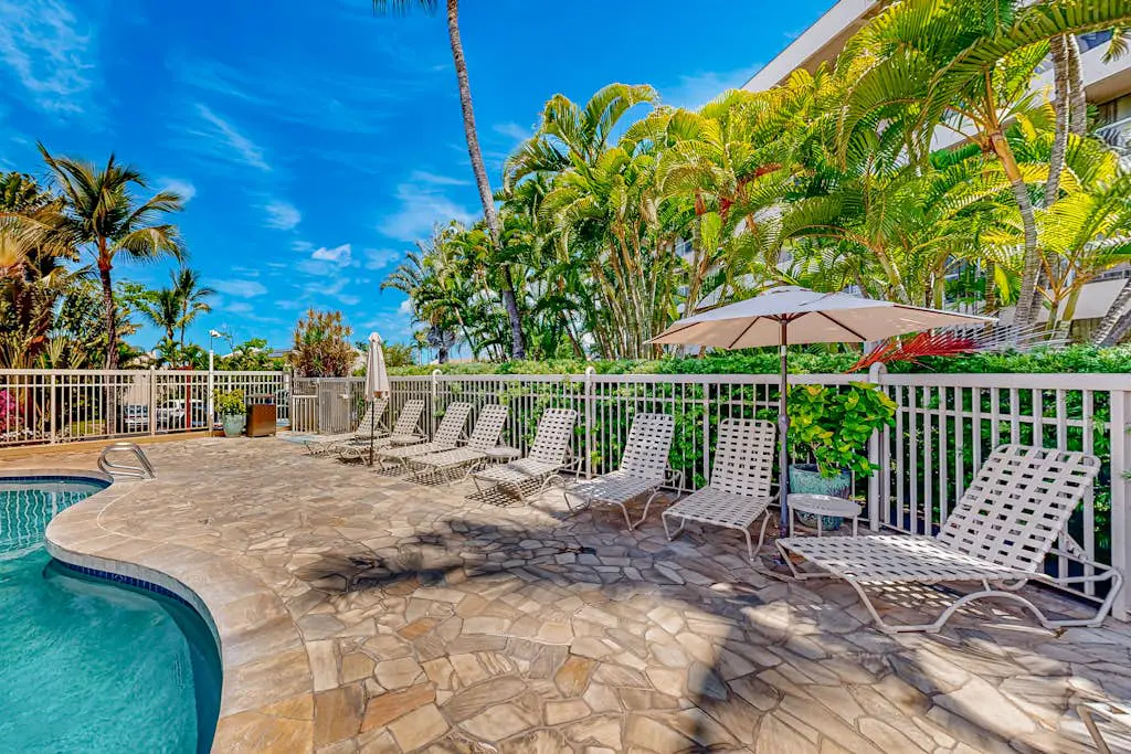 Maui Banyan B204