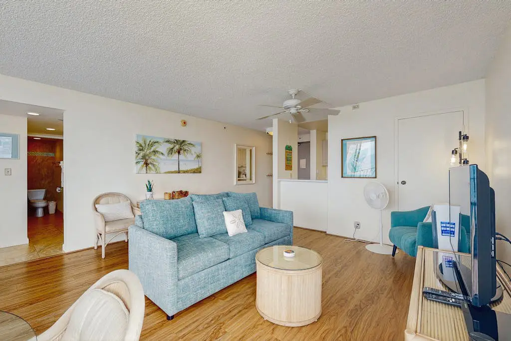 Valley Isle Resort 210