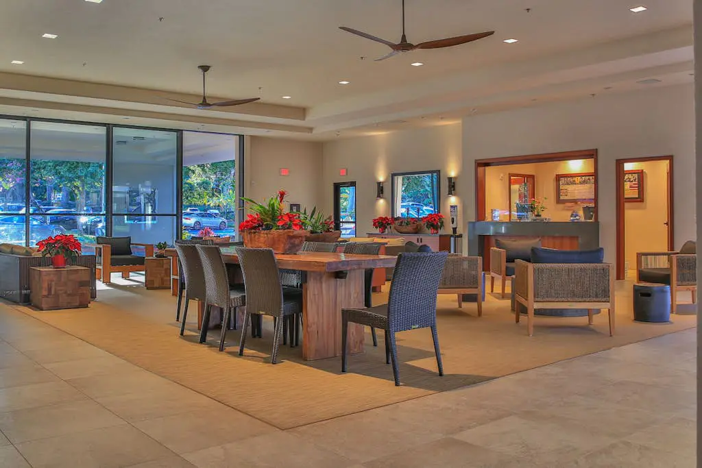 Valley Isle Resort 210