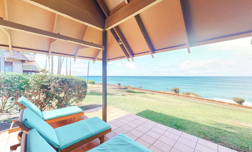 Oceanfront Cottage on Kepuhi Beach w/ Ocean View, WiFi, Laundry & Shared Pool