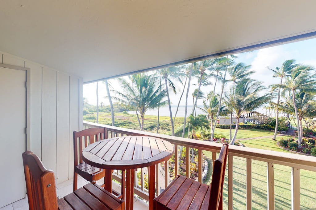 Amazing waterfront condo with ocean views, shared pool, balcony, & grill