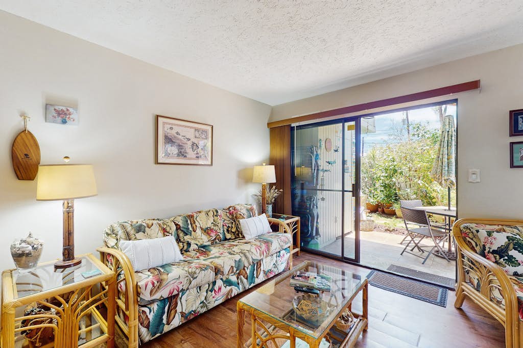 Peaceful, quiet condo with pool, private lanai, gas grill, WIFI, steps to beach