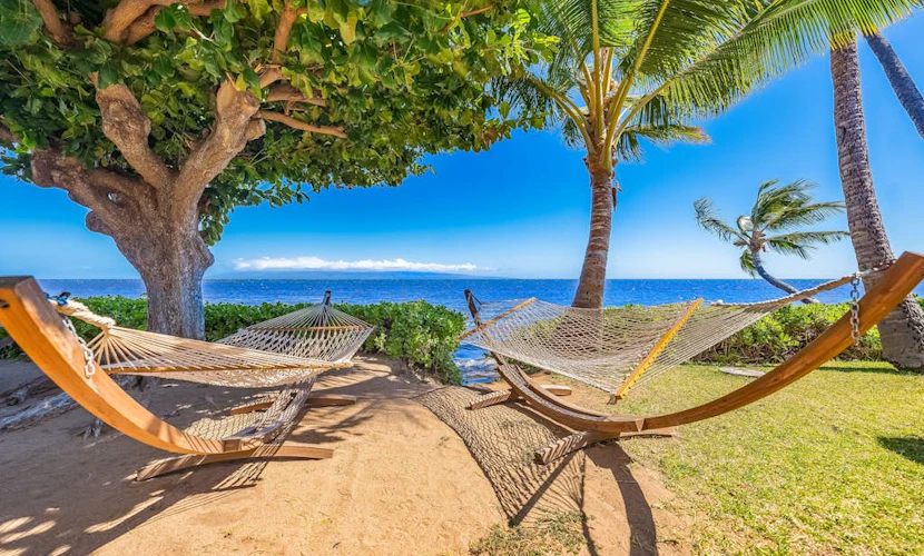 Tropical studio in oceanfront resort w/ pool, WiFi, & kitchenette - snowbirds OK