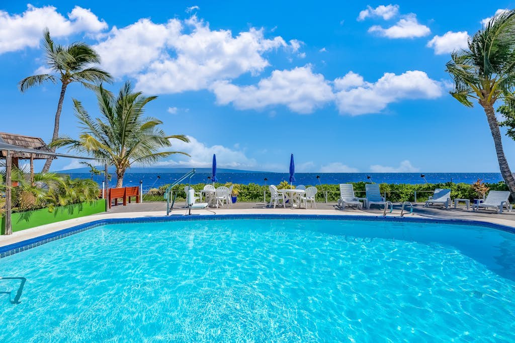 Tropical studio in oceanfront resort w/ pool, WiFi, & kitchenette - snowbirds OK