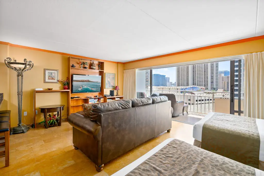 Ilikai Hotel 838
