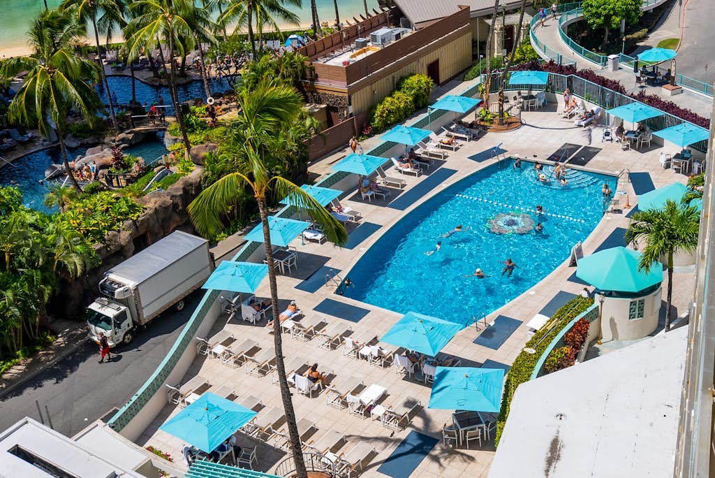 Idyllic island gem with pool, beach access, high-speed WiFi & central AC