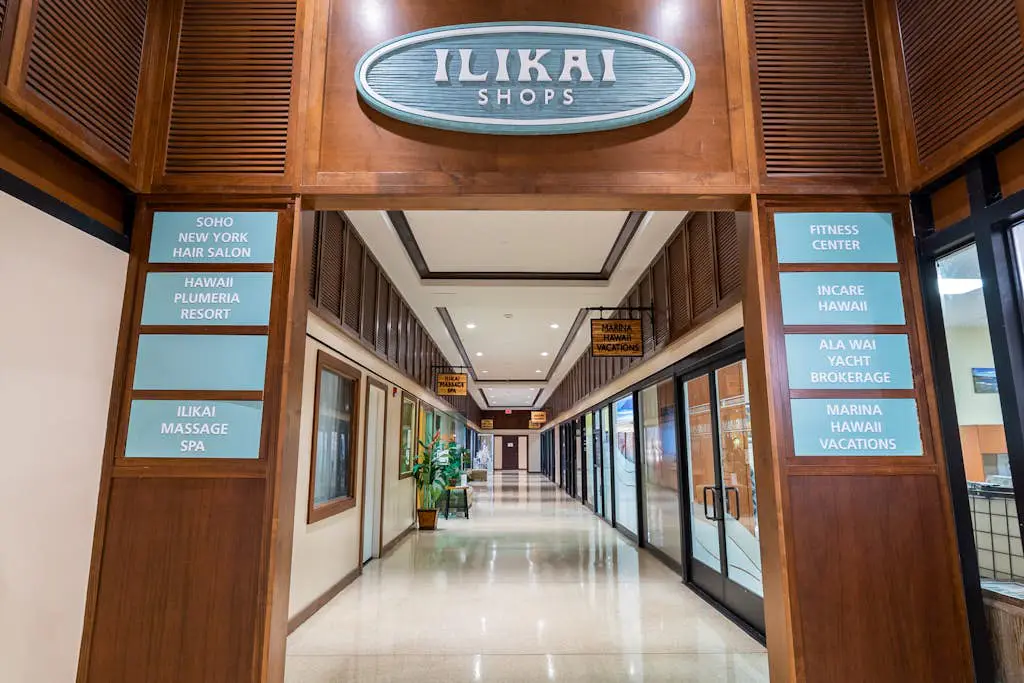 Ilikai Hotel 838
