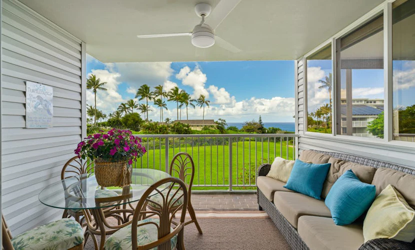 Modern oceanview condo with private lanai, shared pool, hot tubs & tennis court