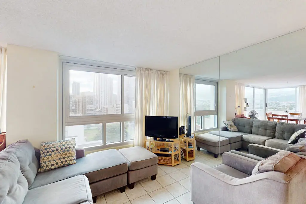 Waikiki Townhouse 1101 - 30 night minimum