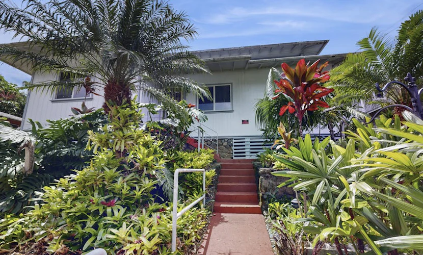 Newly renovated guest house with lush landscaping & gazebo
