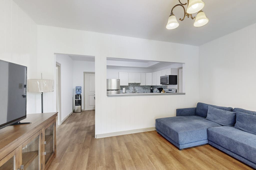 Newly renovated guest house with lush landscaping & gazebo