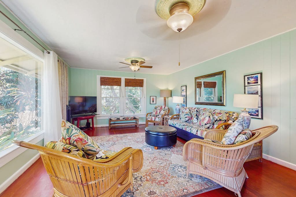 Classic country style home on Hawaii Belt Road near Hilo