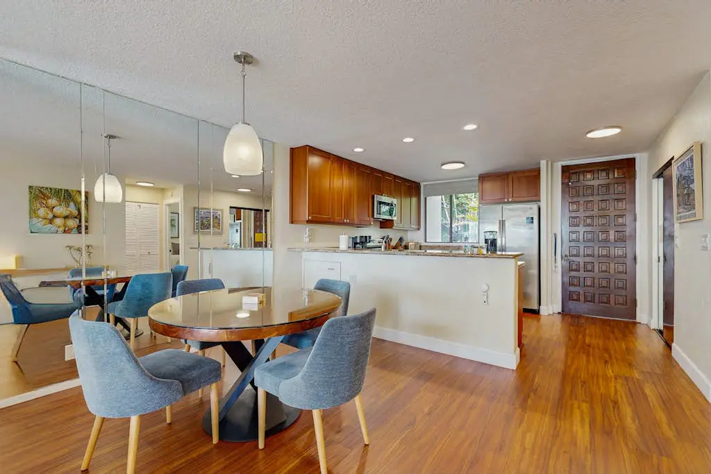 Country Club Villas 102