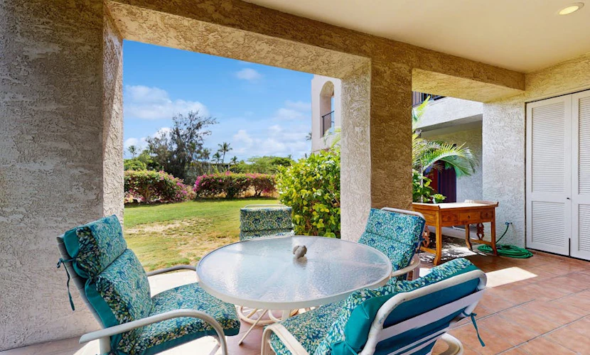 Large ground-floor condo with a pool, hot tub, fitness room, & tennis