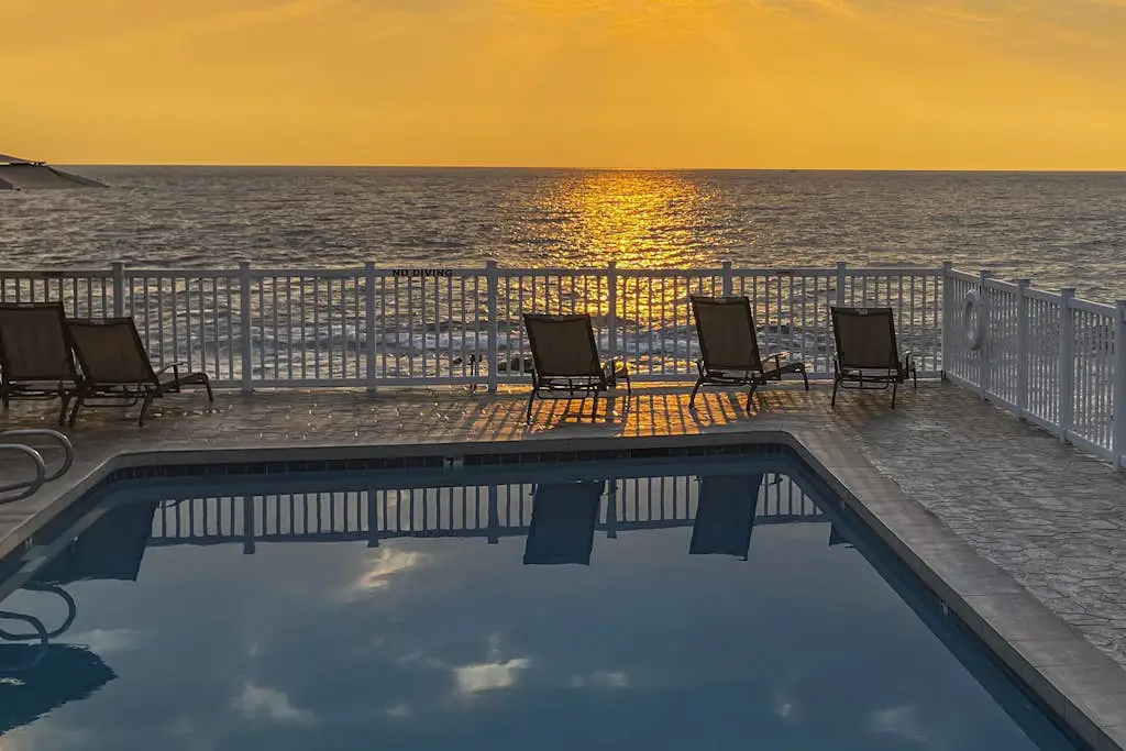 Kona Shores 230