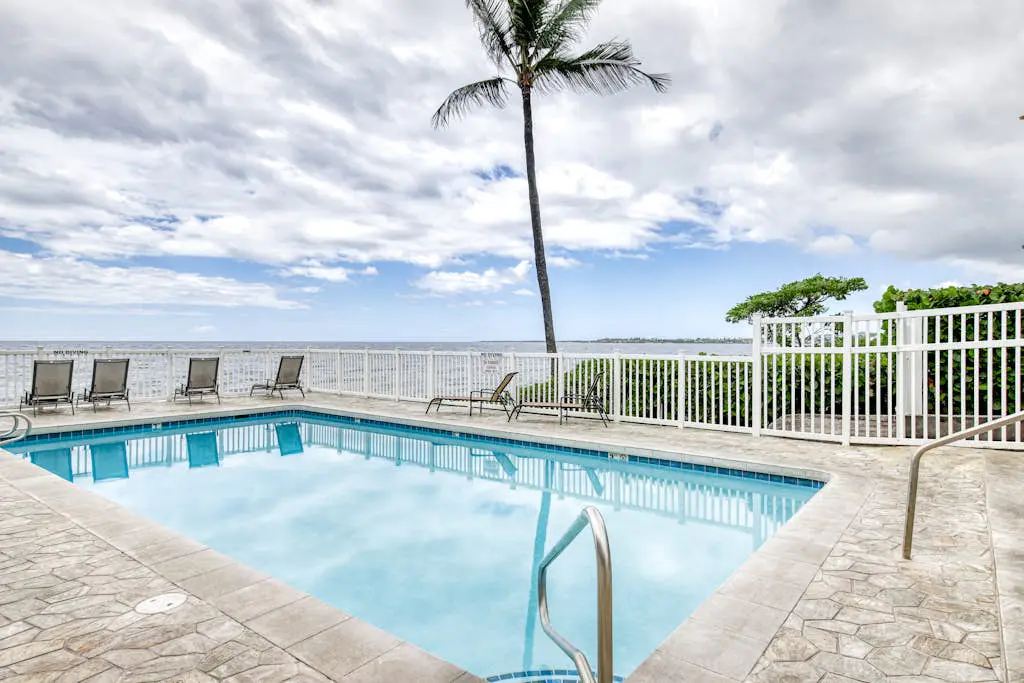 Kona Shores 230