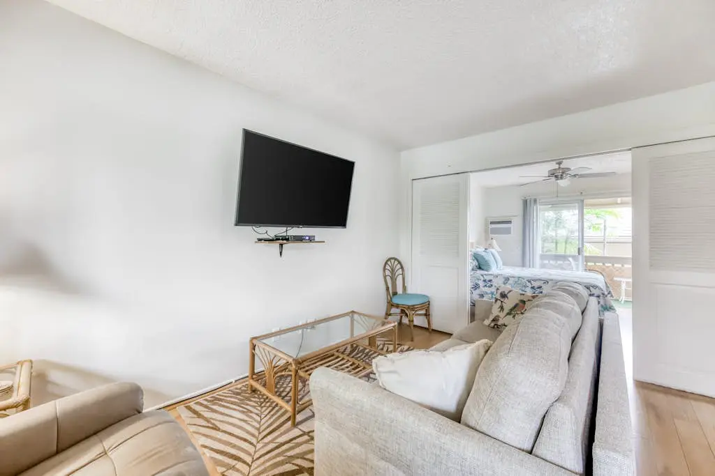 Kona Shores 230