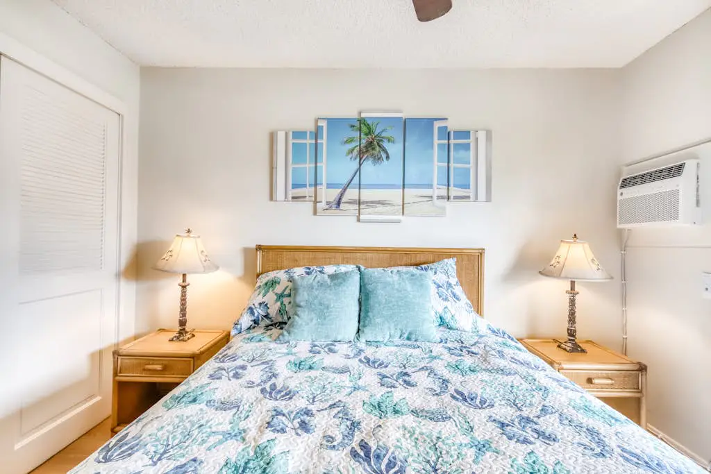 Kona Shores 230