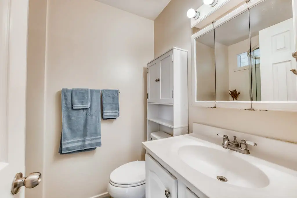 Kona Shores 230