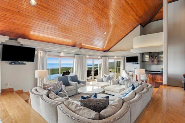 Paradise at Bay View Farms w/ Private Infinity Pool, Hot Tub & Incredible Views