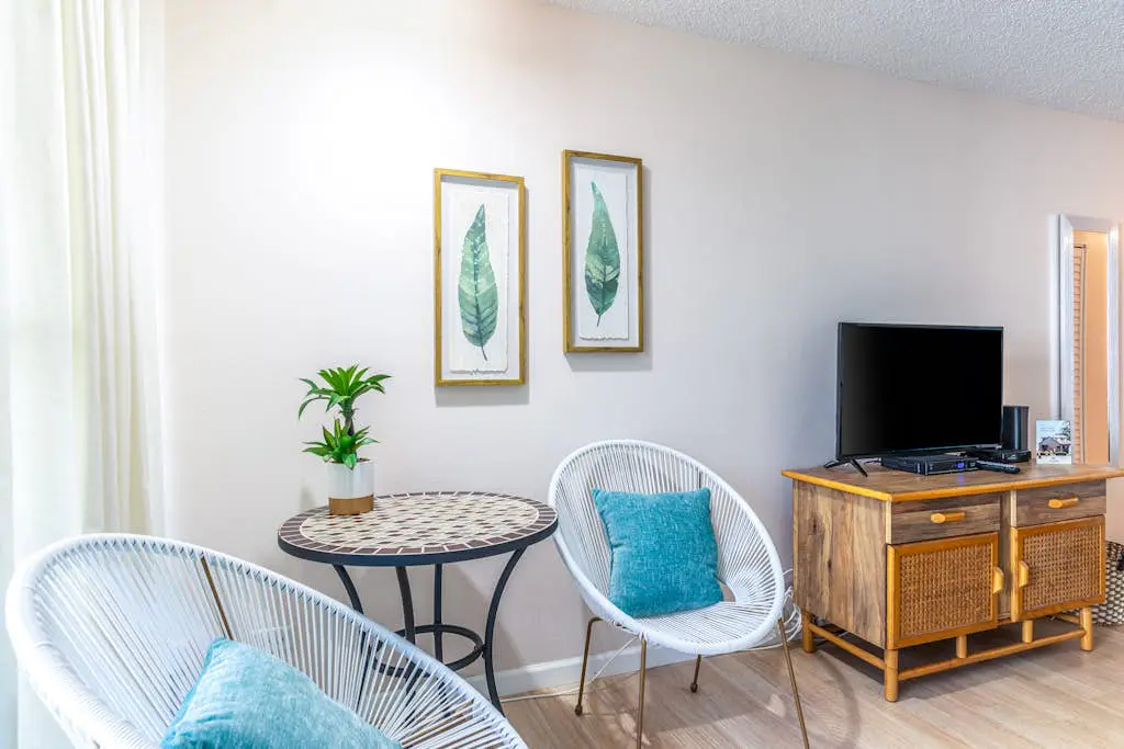 Kona Islander Inn 112