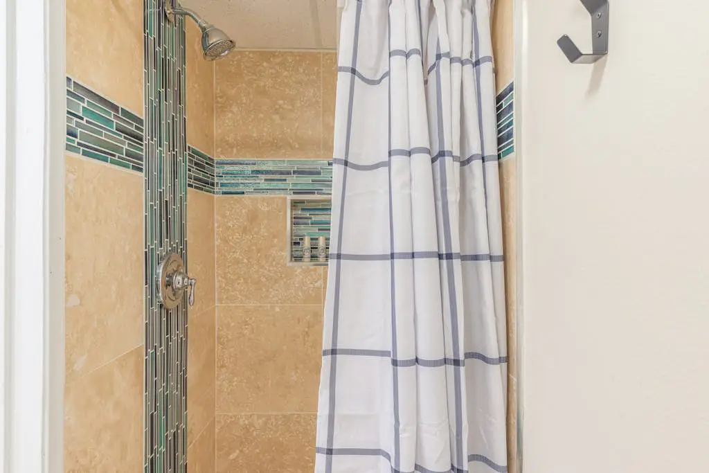 Kona Islander Inn 112