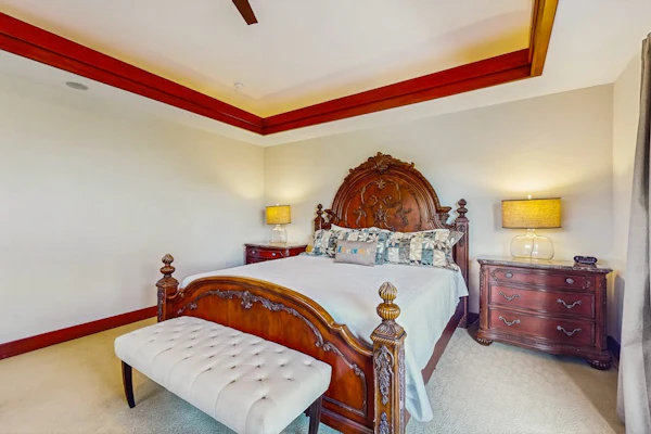 Luxury condo with fast WiFi, AC, & washer/dryer - plus pool, hot tub, gym