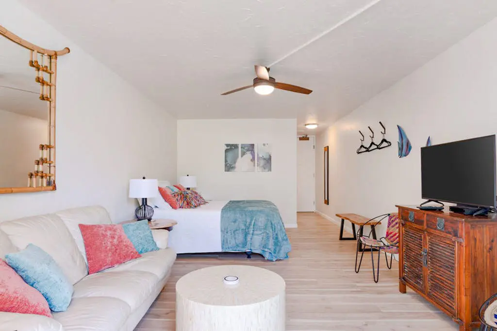 Kona Islander Inn 219