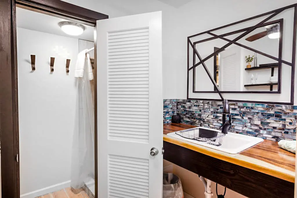 Kona Islander Inn 219