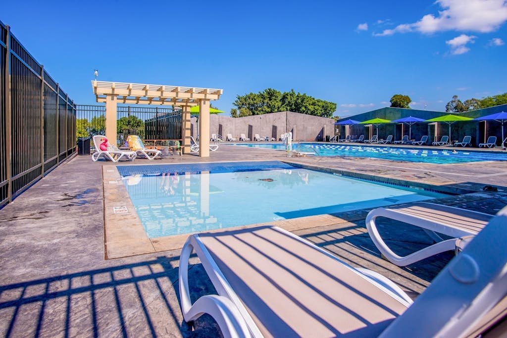 Ocean-view condo on golf course with pool, tennis, pickleball & majestic vistas