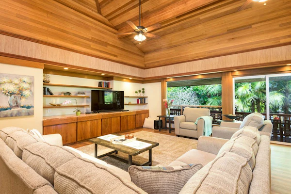 Spacious tropical estate with lanais - located just steps from the beach