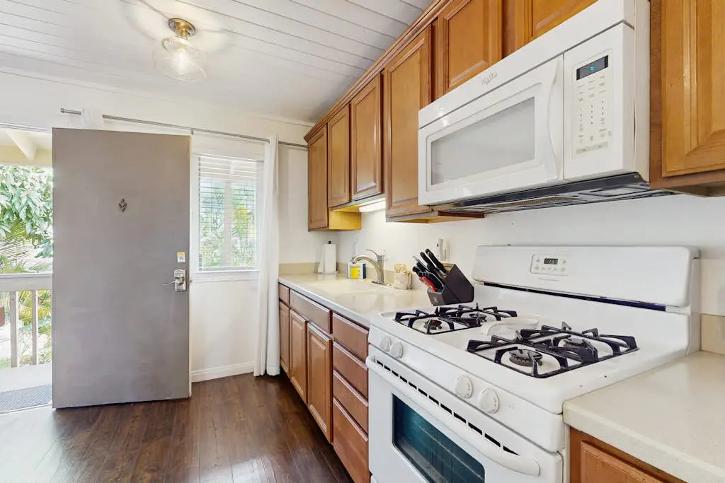 Kona Shores 229
