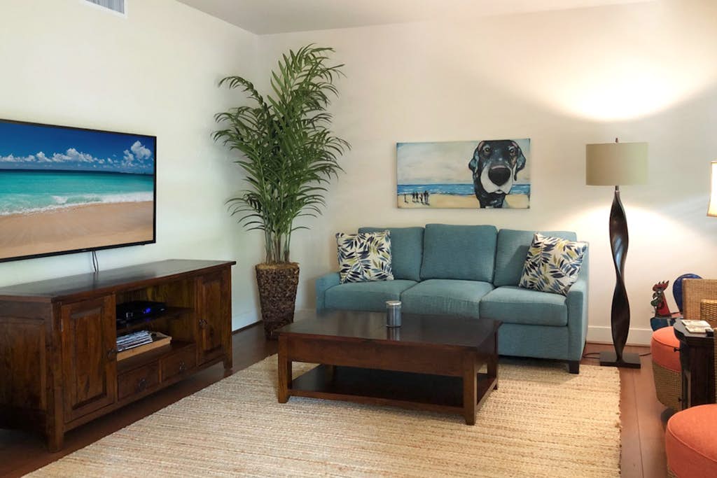 Ocean + mountain view home with WiFi, lanai, onsite pool, & hot tub