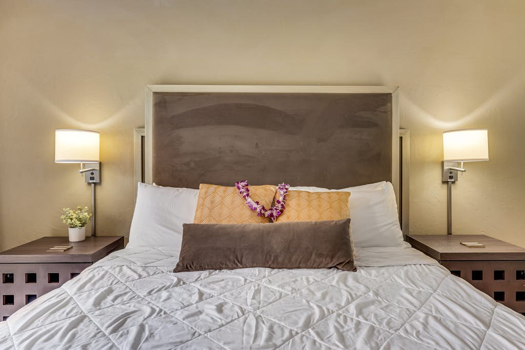 Ground-floor getaway w/ a furnished patio, shared pools, grills, & shuffleboard
