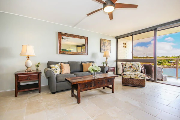 Beachfront Condo w/Partial A/C, Lanai, Ocean Views, Free WiFi, Shared W/D, & BBQ
