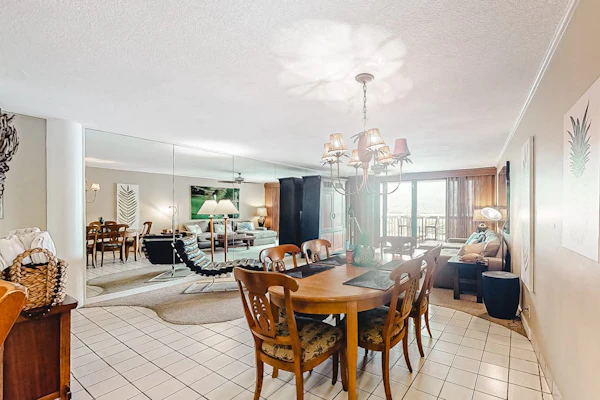 Two-bedroom condo with amazing views of Hanalei Bay - tropical paradise found