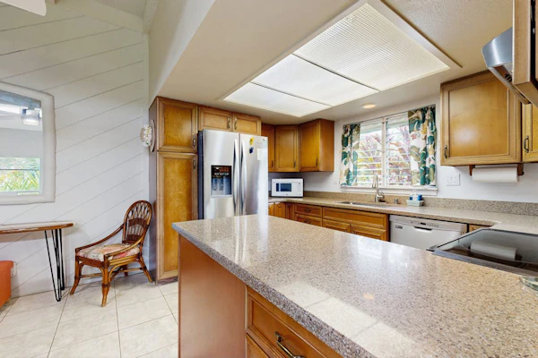 Front Door Parking, Ground Level, A/C, Golf Course, Pool, Clubhouse, Fast WIFI