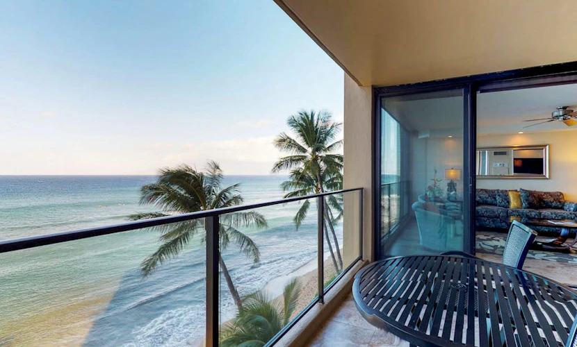 Waterfront condo with pool, hot tub & gorgeous sunset views - close to dining