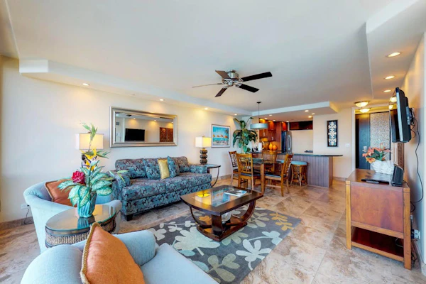 Waterfront condo with pool, hot tub & gorgeous sunset views - close to dining