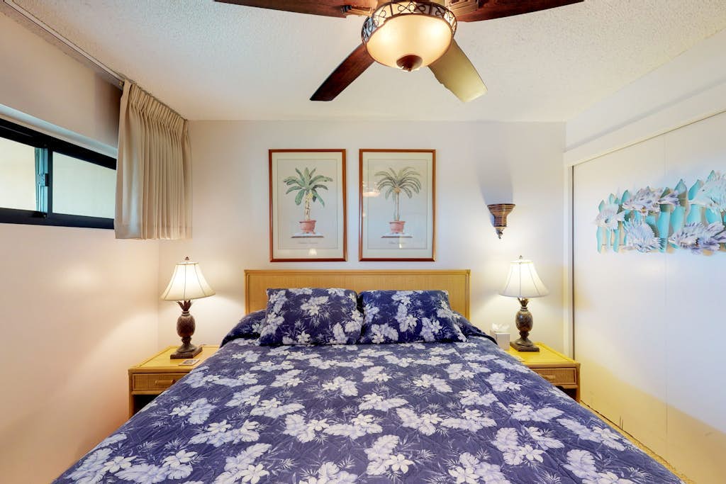 Sugar Beach Resort Condo w/ A/C, Private W/D-Great Location