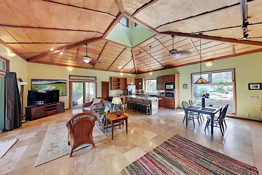 Spacious ocean-view getaway steps to coast with WiFi, patio