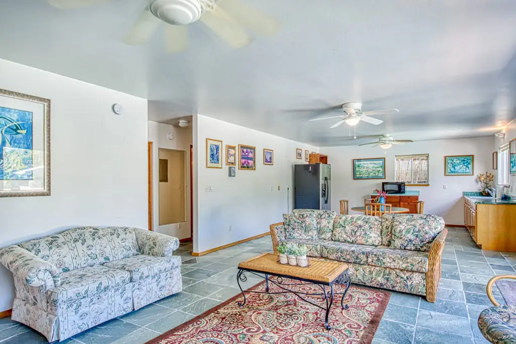 Kona Kanewa Home