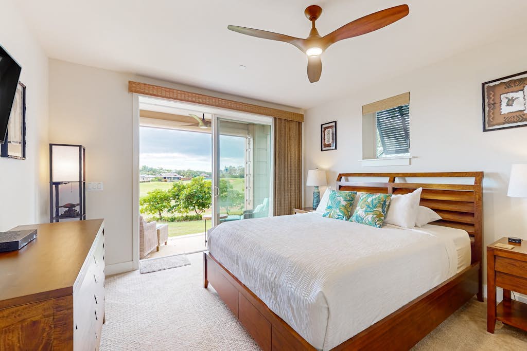 Ground-Floor Pili Mai Condo With Central AC, Shared Pool & Hot Tub, Golf Course