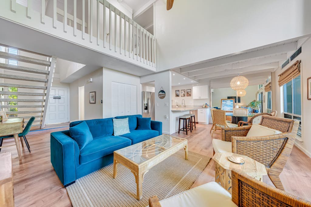 Condo w/ lush tropical surroundings, pool, golf nearby, WiFi, &W/D