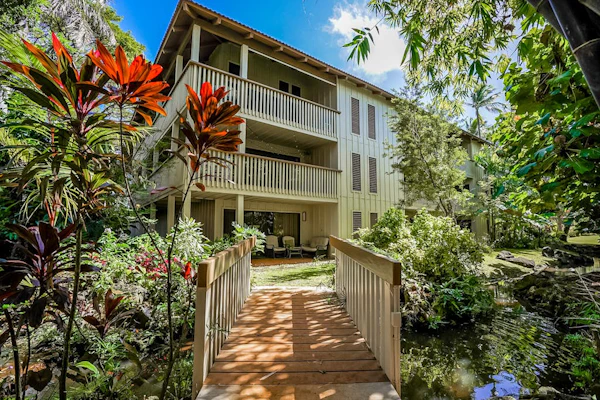 Luxury, upgraded Waikomo Streams condo with pool - walk to Poipu Beach